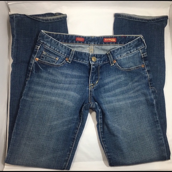 Express Denim - Express Stella Boot Cut Medium Wash Size 2R EUC Express Denim - Express Stella Boot Cut Medium Wash Size 2R EUC